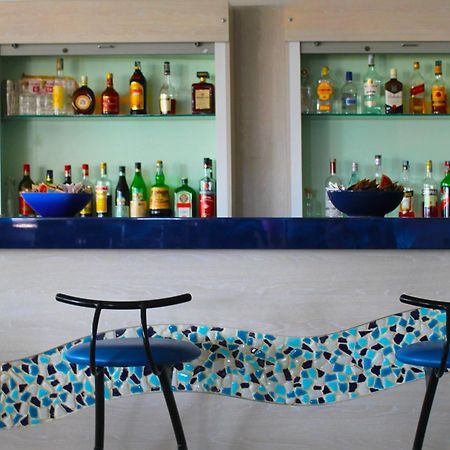 Hotel Bristol Misano Adriatico Esterno foto