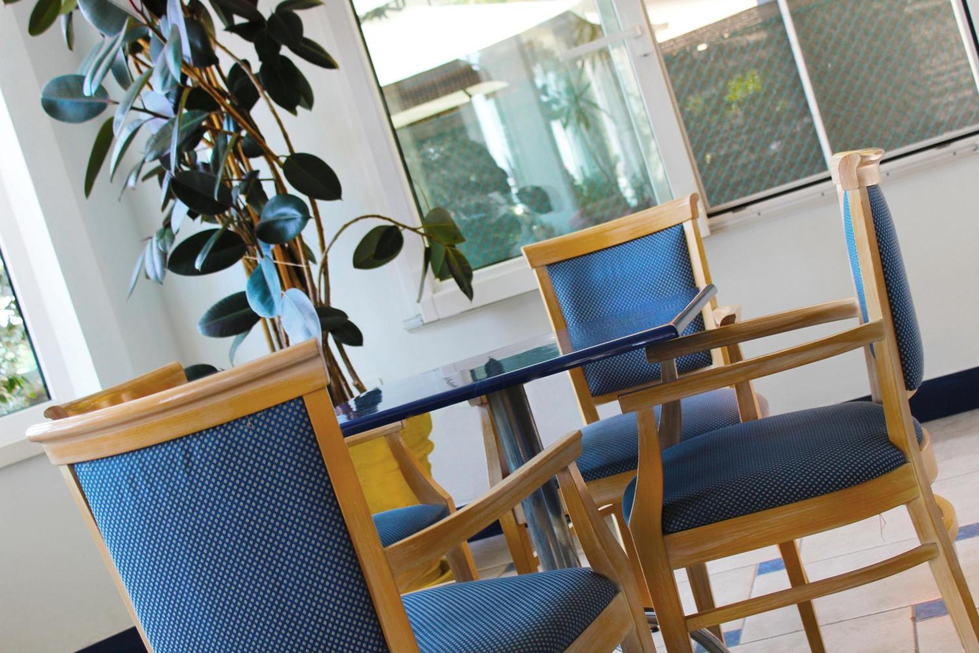 Hotel Bristol Misano Adriatico Esterno foto